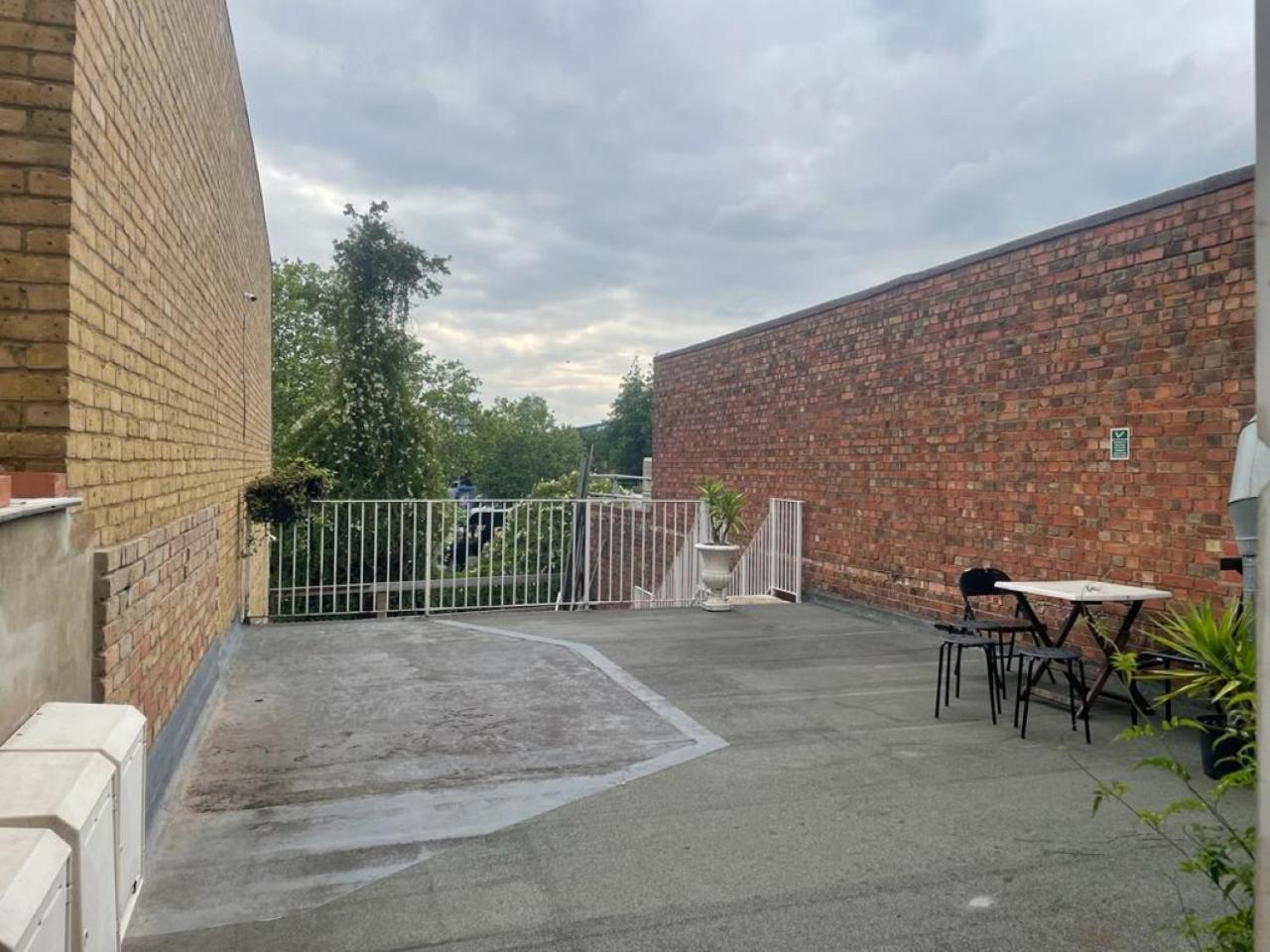 Studio Flat Without Kitchen At Kentish Town Londres Exterior foto